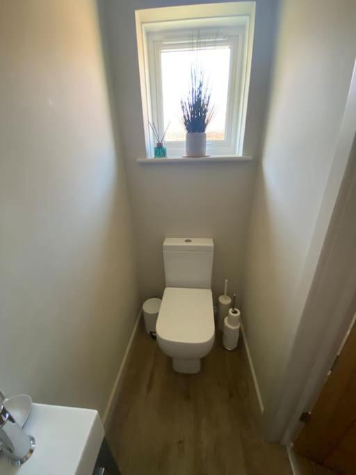 Beautiful 3 Bed Home In The Heart Of New Forest Hordle Exterior foto